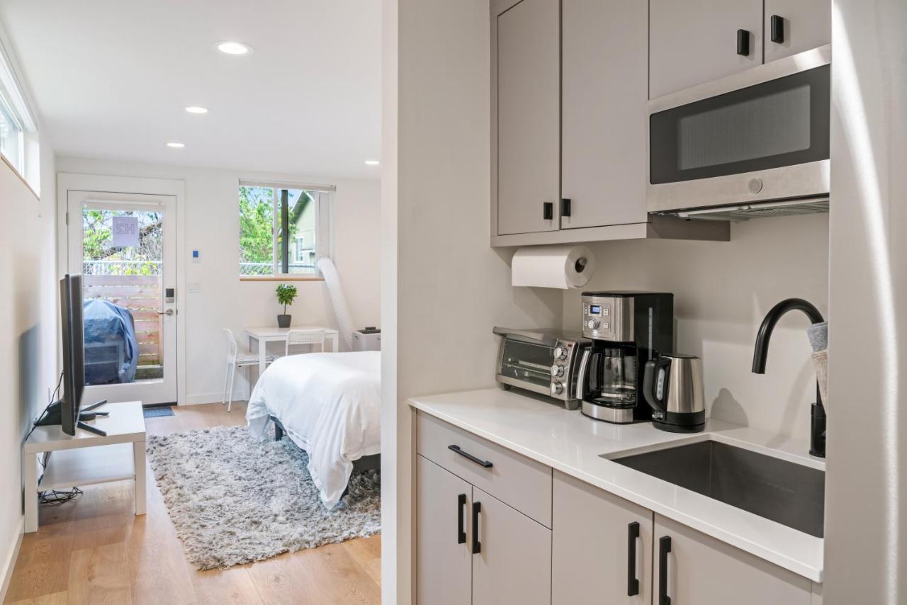 Modern Apartment Near Light Rail Seattle Exterior foto