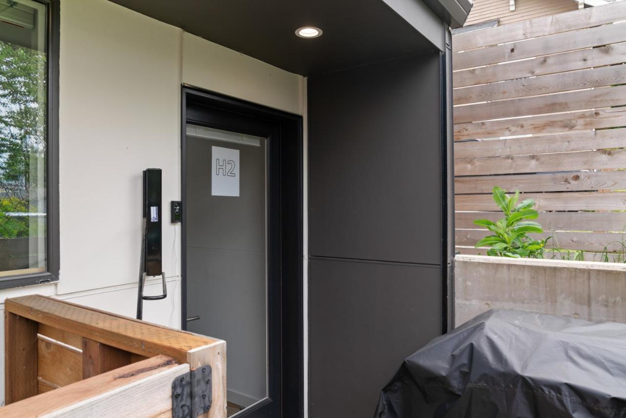 Modern Apartment Near Light Rail Seattle Exterior foto